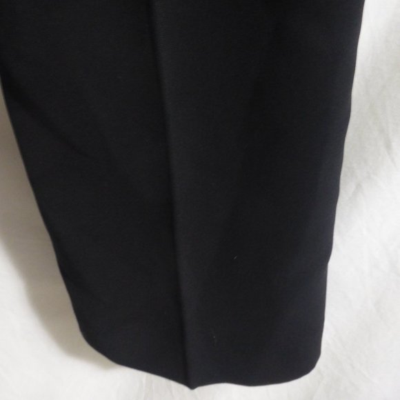 LE SUIT PETITE, size 4P, women's black slacks, side zip and latch fastened, GUC - Picture 14 of 14